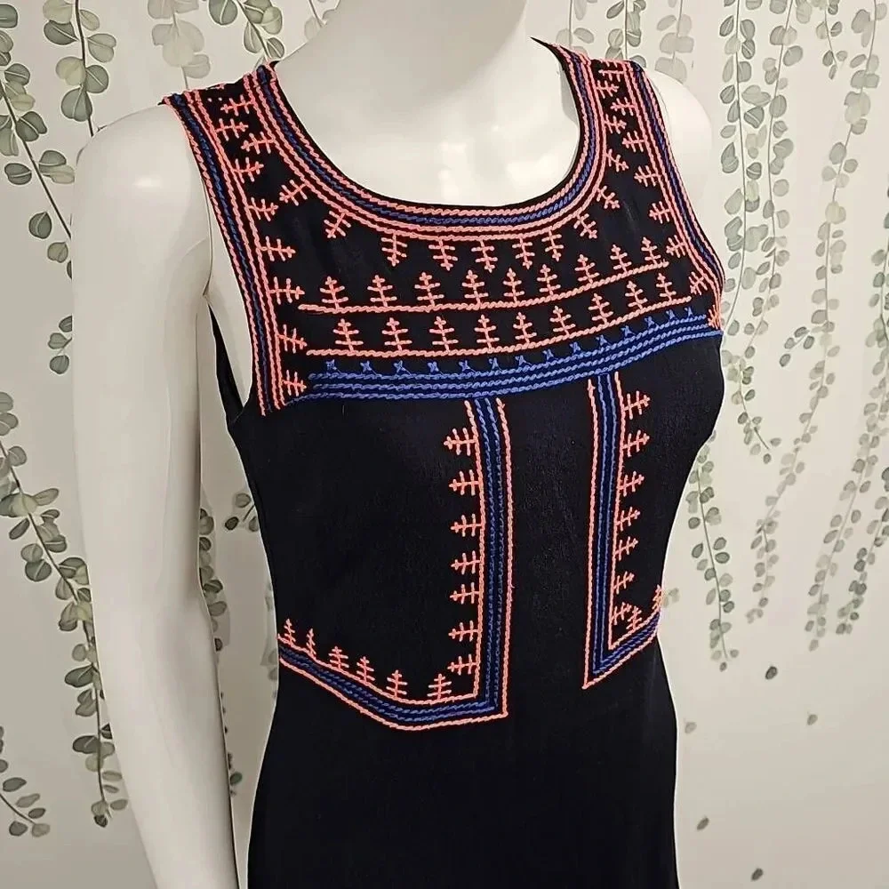 Gianni Bini Women's Embroidered Dress Size small Black Multicolor Sleeveless